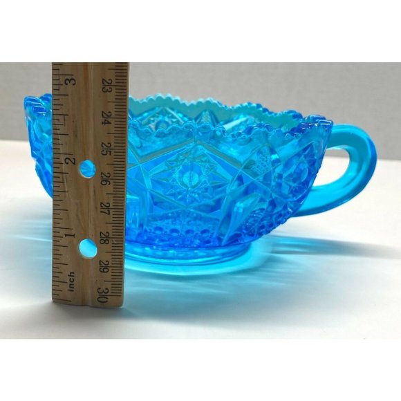 Blue Quintec Heritage Pattern Handled Nappy Dish with Sawtooth Rim 7" Across - Picture 4 of 10